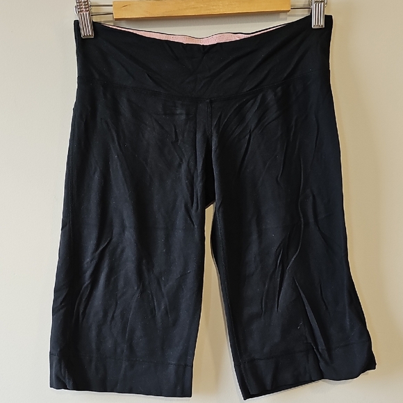 lululemon athletica Pants - Lululemon Athletica Black 27x14  Capris